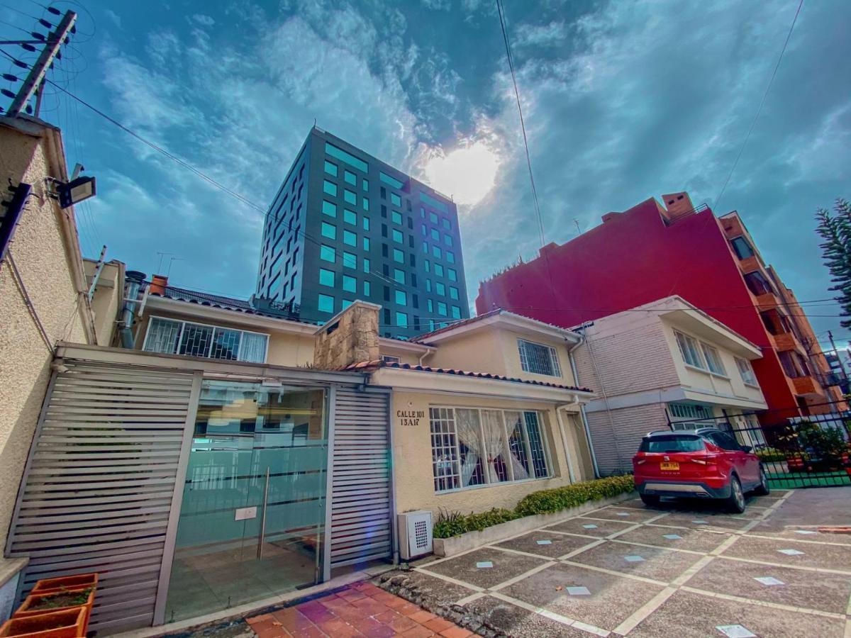 Hotel Marbella Chico ボゴタ エクステリア 写真