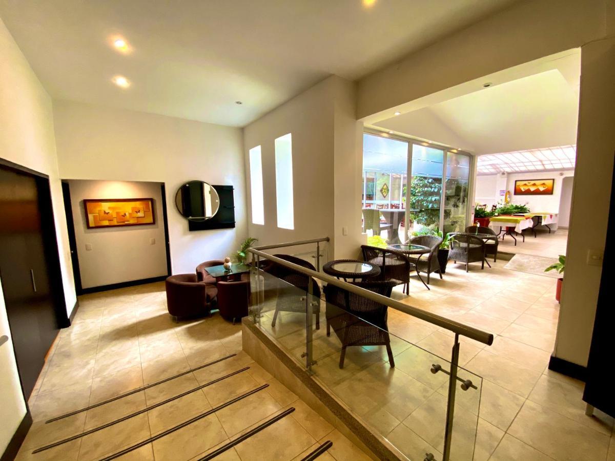 Hotel Marbella Chico ボゴタ エクステリア 写真