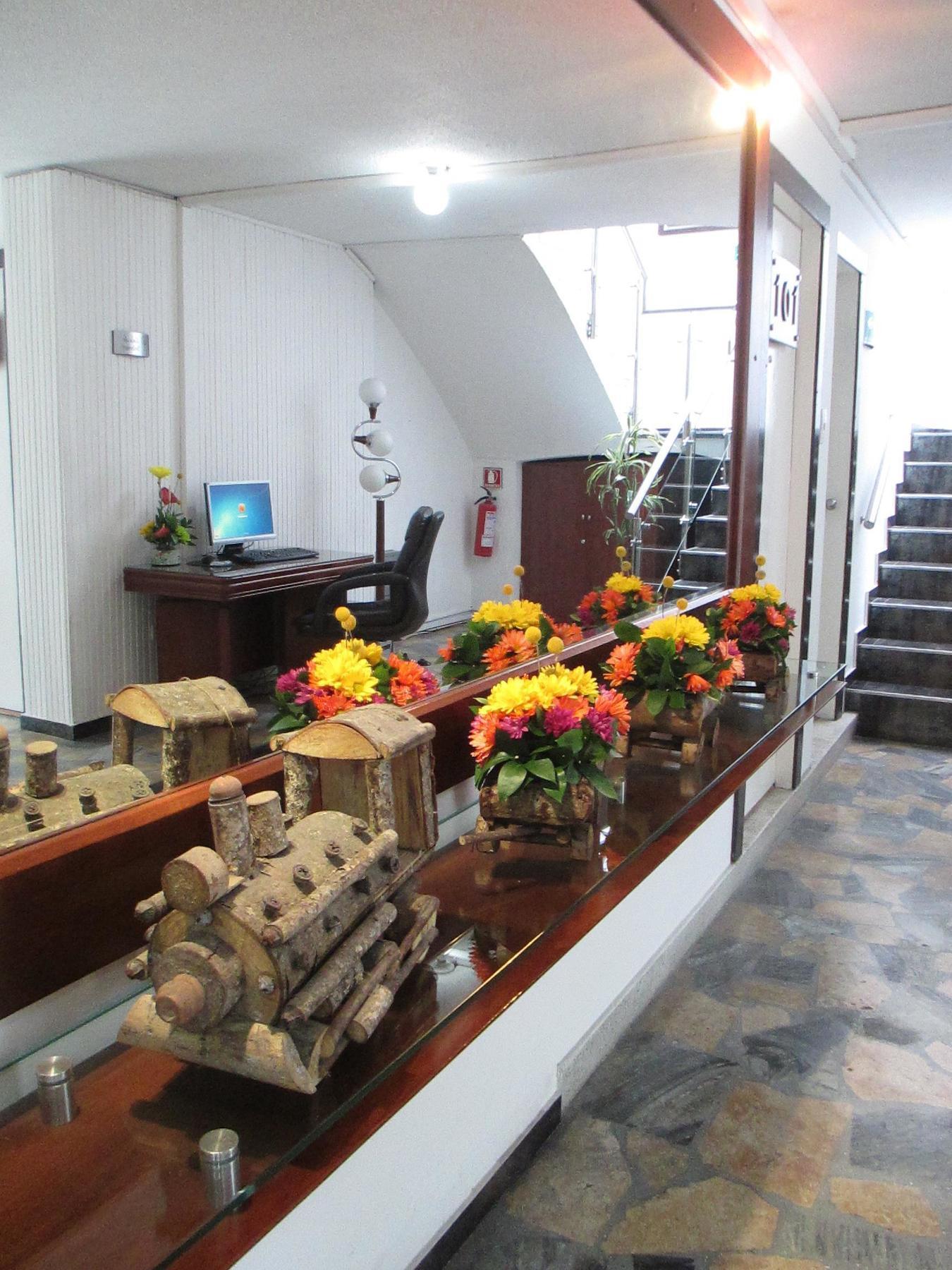 Hotel Marbella Chico ボゴタ エクステリア 写真
